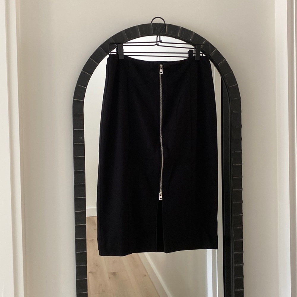 Black Zipper Pencil Skirt